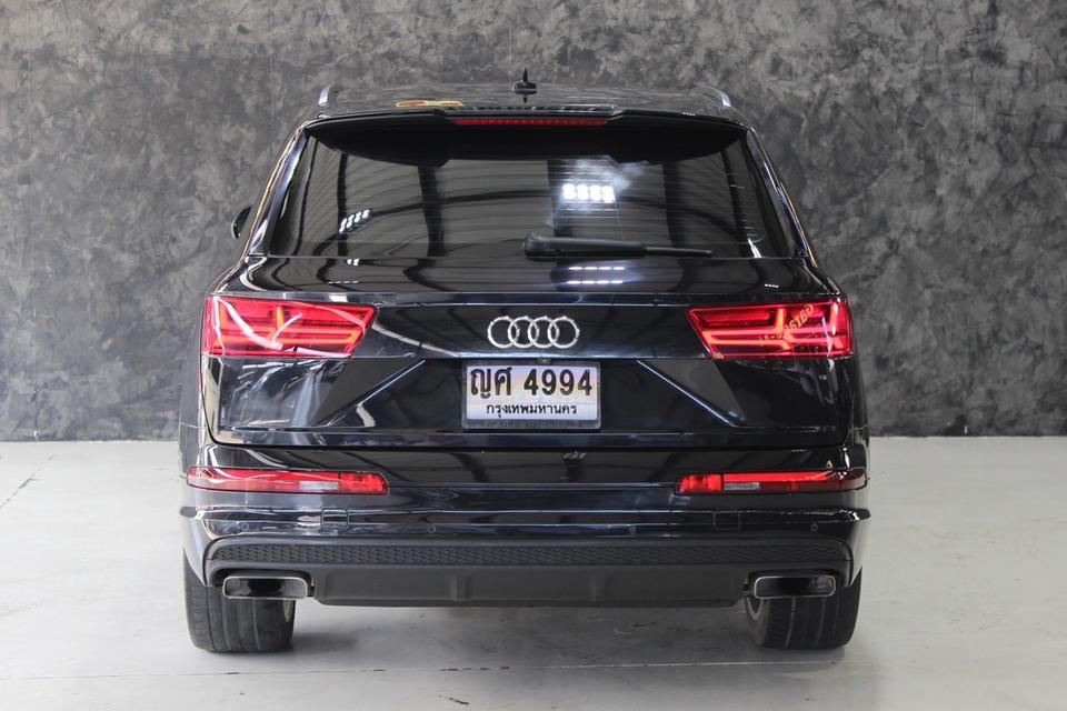 รหัสรถ JRS4994 พบกับรถเข้าใหม่ AUDI Q7 55 TFsi q S Line ปี 2018 สีดำ ดุๆ