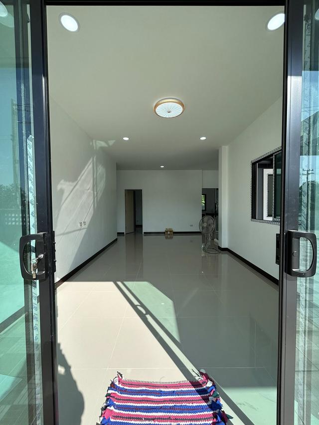 ขายบ้านสร้างใหม่อำเภอกำแพงแสน นครปฐม เนื้อที่ 110ตรว. 3ห้องนอน 2ห้องน้ำ ฟรีแอร์ 4เครื่อง บ้านทำเลดีน่าอยู่ 3