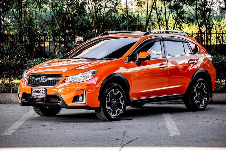 SUBARU XV 2.0iP ปี 2017 สีส้ม มือเดียวป้ายแดง 7