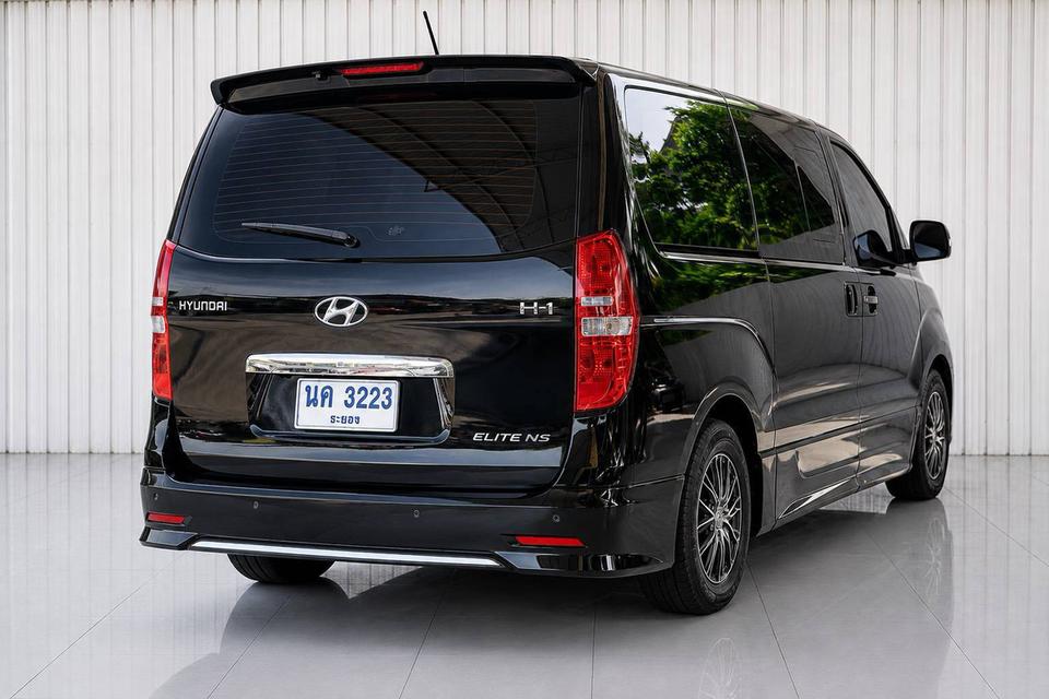 HYUNDAI H1 ELITE NS ปี 2022 จด 2023 สีดำ โฉม ปี18-ปัจจุบัน รูปที่ 5