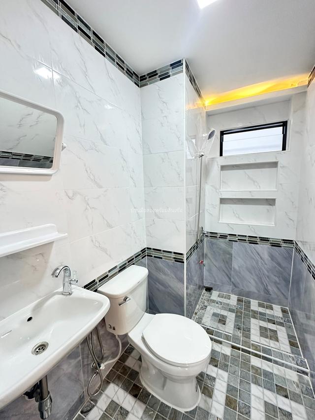 หมู่บ้านมีนบุรีการ์เด้นโฮม ราษฎร์อุทิศ 9