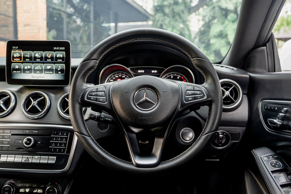 Mercedes-Benz CLA200 Urban โฉม Facelift ปี 2019