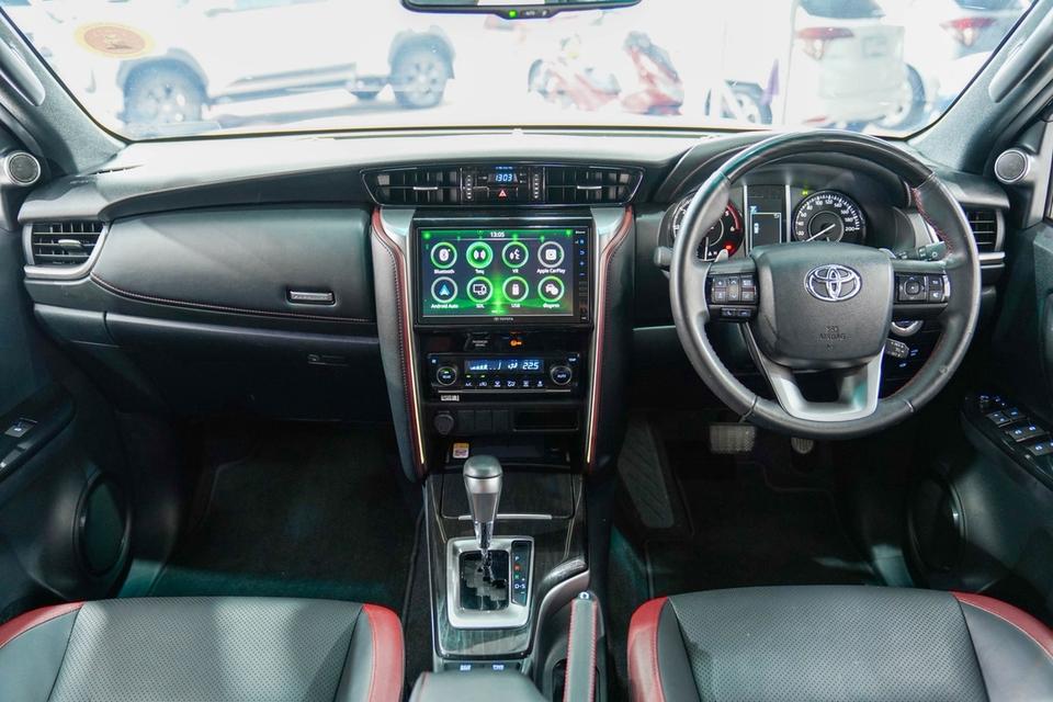 2021 TOYOTA FORTUNER 2.4 LEGENDER AT รูปที่ 8