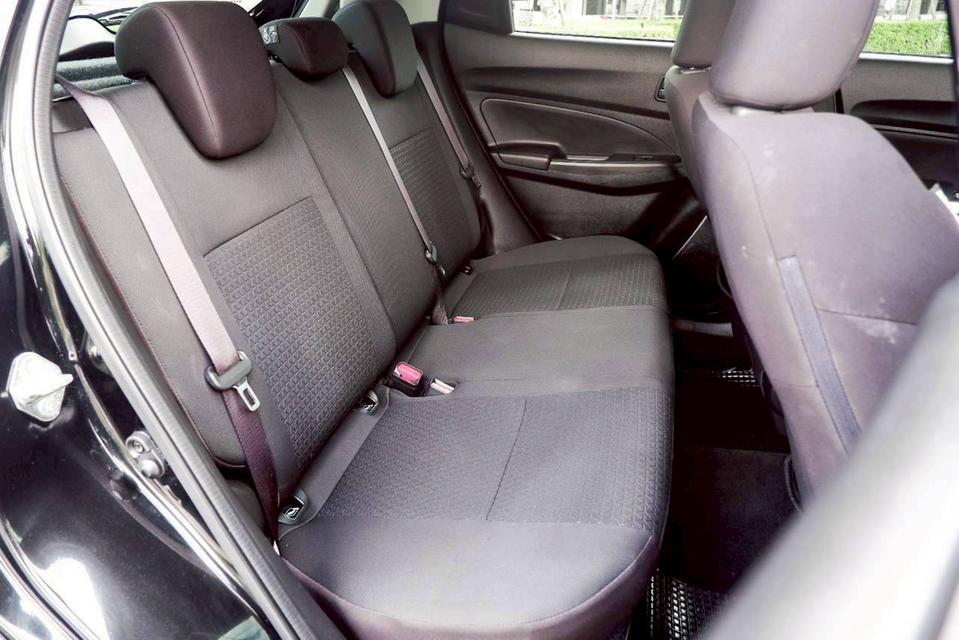 Suzuki Swift 1.2 GLX Navi เกียร์ Auto สีดำ ปี 2020 12