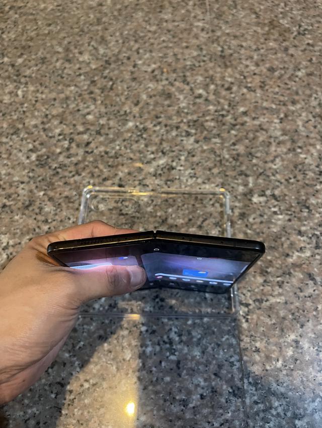 ขายSamsungFold3 5GสีPhontom Black256กิ๊กสูนTrueจอสวยๆไม่เบรินไม่มีจุดใช้งานดีถูกๆ