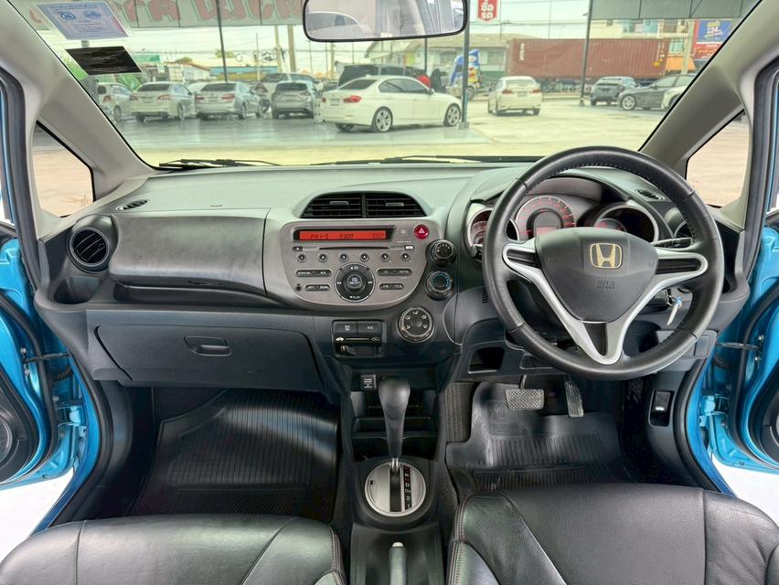 HONDA JAZZ 1.5 S i-VTEC ปี 2012 สีฟ้า 12