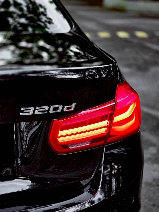 รหัสรถ PR2739 🚘BMW F10 320d Luxury