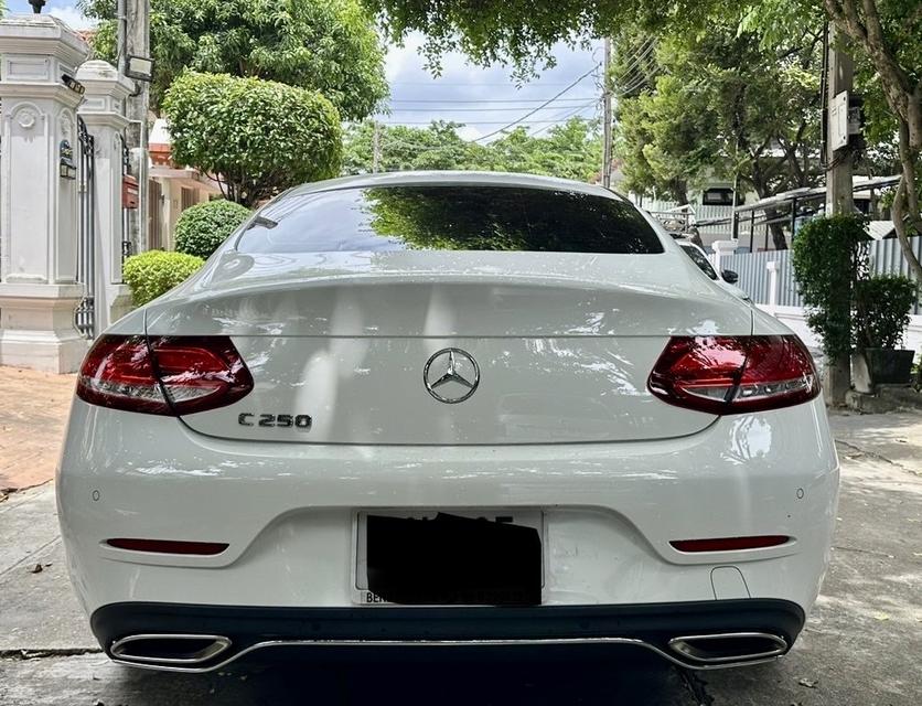 Mercedes-Benz C200 Coupe