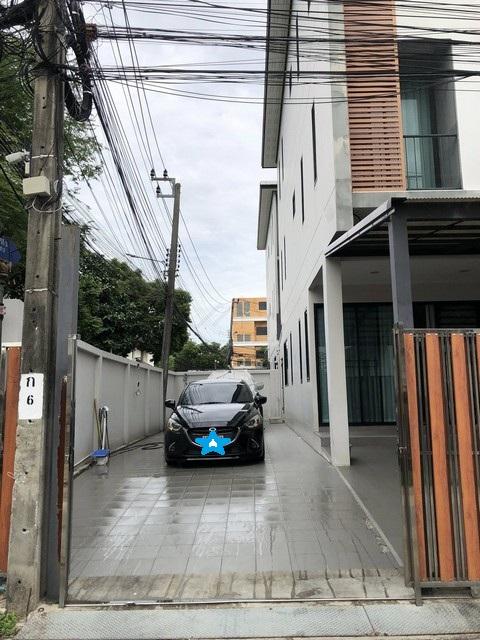 ขายทาวน์โฮม 3 ชั้น หลังมุม 42 ตรว. 4 ห้องนอน ซอยปุณณวิถี31 สุขุมวิท101 ใกล้ BTS ปุณณวิถี 2