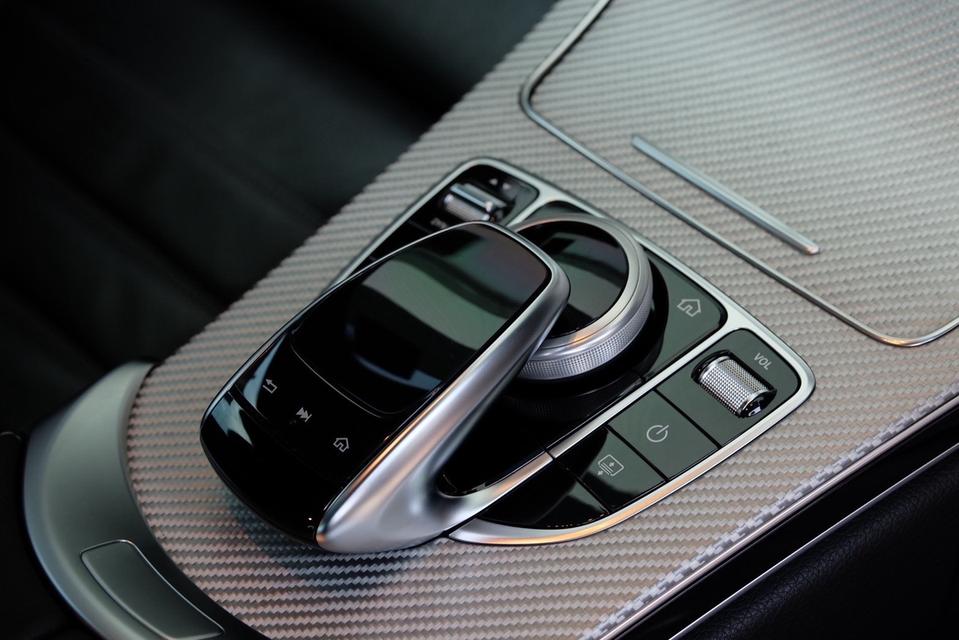 Mercedes Benz C220d AMG ปี 2019 วิ่งน้อย 50,000 km วารันตีศูนย์Benzถึง12/2026 เจ้าของคนเดียว รูปที่ 14