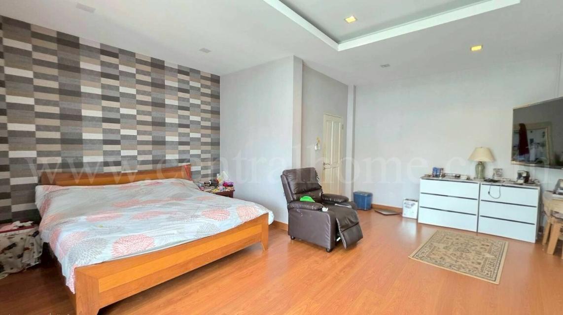 บ้านเดี่ยว 117.4 ตร.วา ลัดดาวิลล์ 4 บ้านกล้วย - ไทรน้อย  16