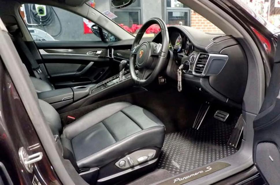 Porsche Panamera S 3.0 E-Hybrid ปี 2015 แท้ ไมล์ 83,xxx km  8