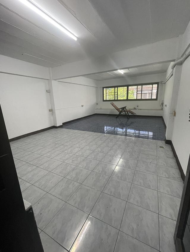 ให้เช่า ทาวเฮ้าส์ 4ชั้นครึ่ง 7