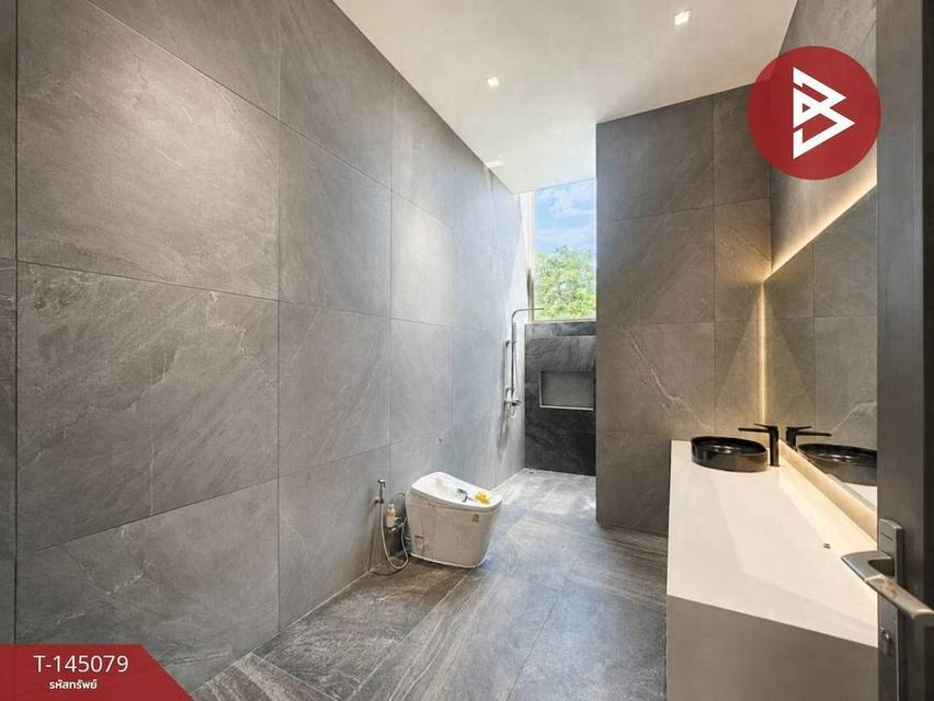 ขายบ้านเดี่ยวหรู เนื้อที่ 313.3 ตร.วา ริมทะเลสาบ สไตล์ Modern Luxury Resort ตำบลบางพระ อ.ศรีราชา ชลบุรี 13