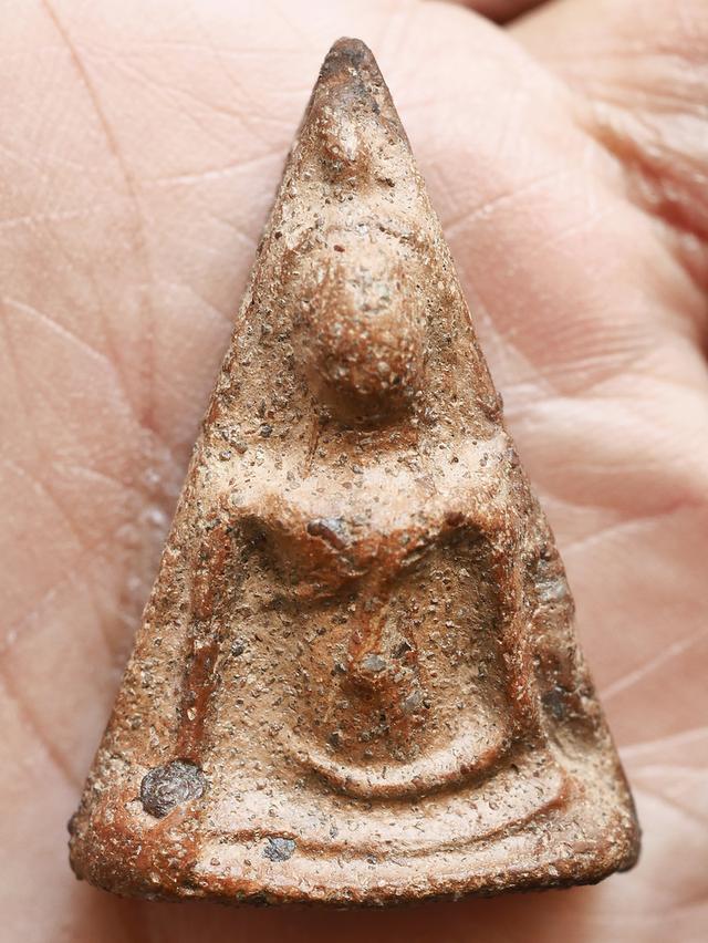 พระนางพญา พิมพ์เข่าโค้ง กรุวัดนางพญา พิษณุโลก....เก่า เดิมๆ 6