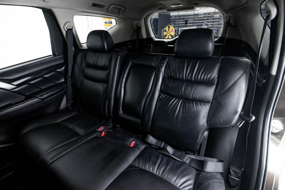 MITSUBISHI PAJERO 2.4 GT PREMIUM 4WD 2016SUV ตัวท็อป ขับ 4 Full-time + Diff Lock ไมล์ 282,xxx รูปที่ 15