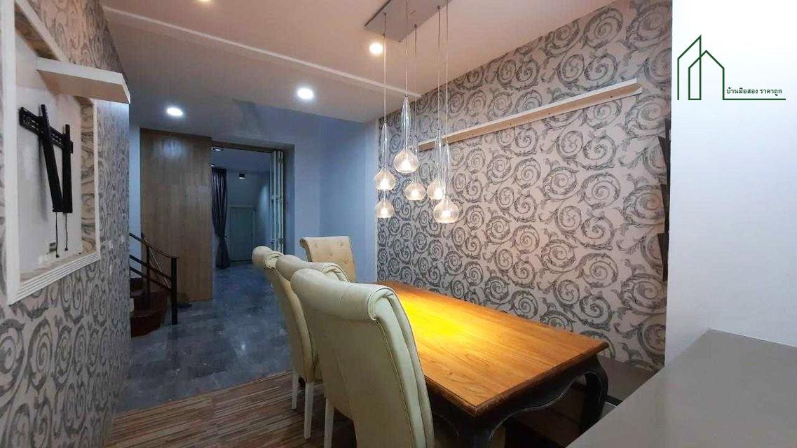 ขายด่วน พร้อมผู้เช่า ทาวน์โฮม 4 ชั้น หมู่บ้านวราธรวิลล์ พัฒนาการ 44 15