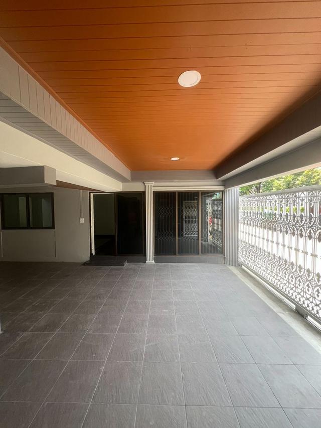 ขาย :บ้านเดี่ยว 1 ชั้น,เนื้อที่ 48 ตรว. หมู่บ้านศรีศุภโชค ถนนรามอินทรา 68 แยก 1