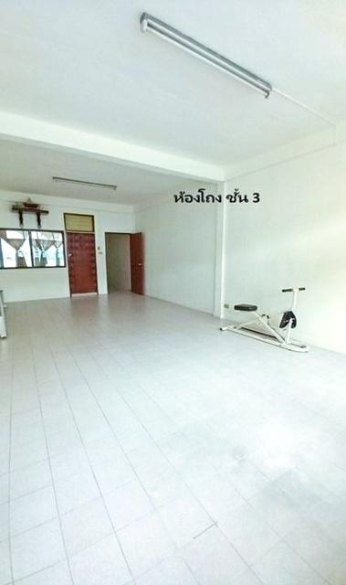 ให้เช่าอาคาร 3.5ชั้น 270ตร.ม. 21ตร.วา.ทำเลดีที่สุด ถูกที่สุด BTSพหลโยธิน24 599ม. ติดถนนใหญ่ 2น้ำ 2-3นอน พร้อมเฟอร์ฯ 6