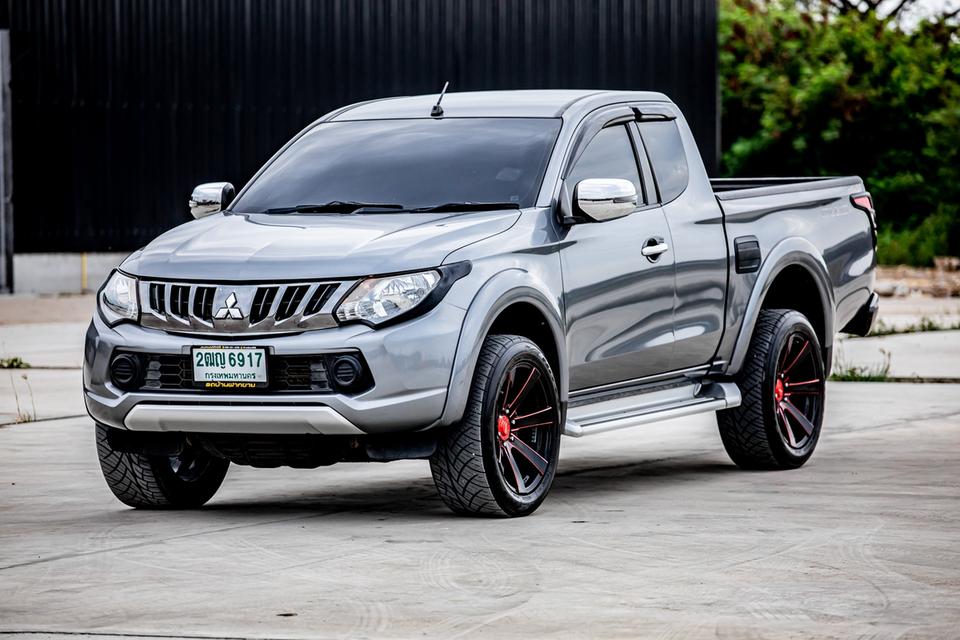 #MITSUBISHI #TRITON 2.5 GL ดีเซล MEGA CAB ปี 2017 สีเทา ไมล์แท้ 84,000 km. 9
