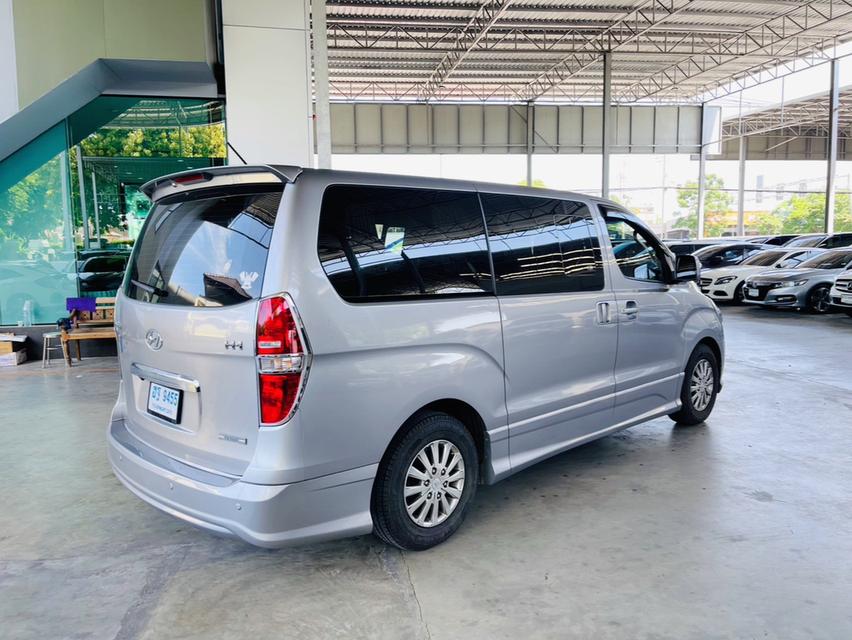 Hyundai H-1 2.5 Deluxe 2018