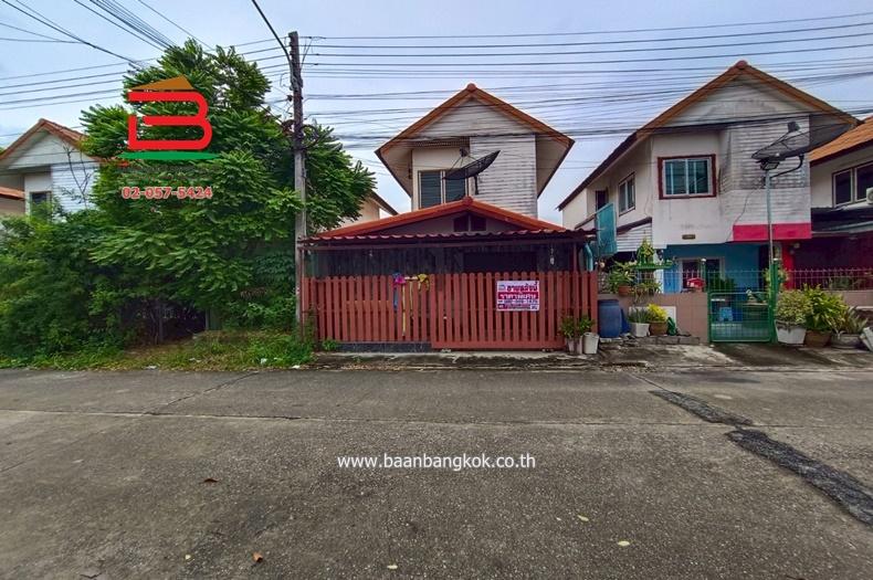 บ้านเดี่ยว เอื้ออาทร 2 ชั้น เลียบคลอง 5/3 เนื้อที่ 21 ตรว. ตำบลคลองห้า อำเภอคลองหลวง จังหวัดปทุมธานี 1