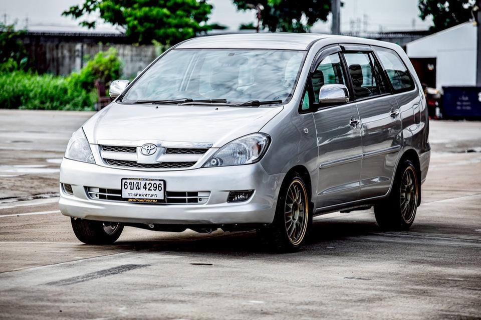 Toyota INNOVA 2.0V AT ปี 2007 สีเทา 