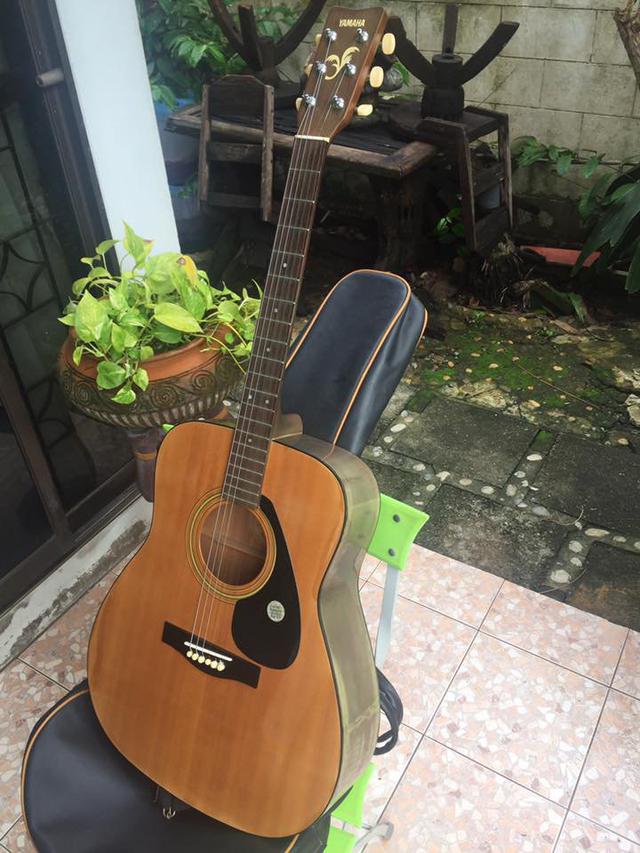 ขายกีต้าวินเทจรุ่นเก่า Yamaha -FG -400a 2