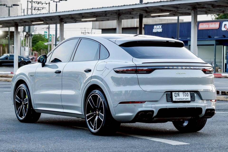 Cayenne E-Hybrid Coupe Sport Package 6