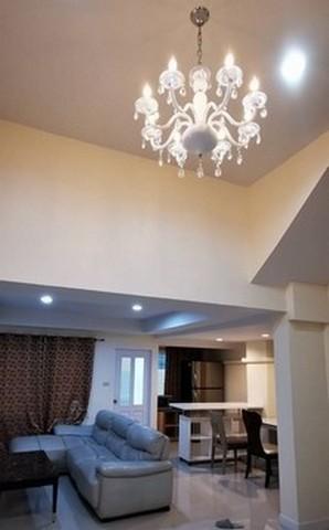 ให้เช่าทาวน์โฮม 4.5 ชั้นซอย วิภาวดีรังสิต 20 บุษราคัมเพลส 5 ห้องนอน 6 ห้องน้ำ แอร์ 7 เหมาะทำออฟฟิศได้ 8
