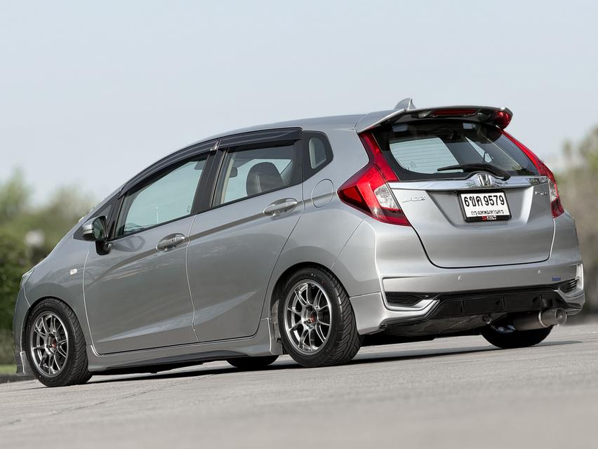 Honda Jazz GK V 2019 AT รูปที่ 13