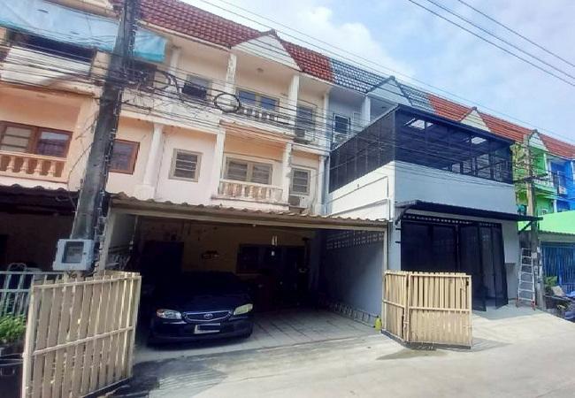 ขายทาวน์เฮ้าส์ หมู่บ้านรินทร์ทอง ซอยรามคําแหง 190 เขตมีนบุรี กรุงเทพมหานคร 1