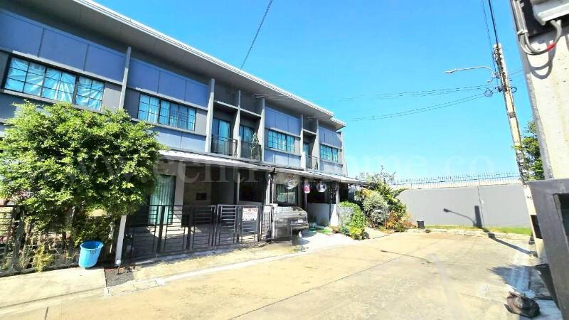 ทาวน์โฮม สิริ เพลส รังสิต เดินทางสะดวก ใกล้ทางด่วนบางพูน 2