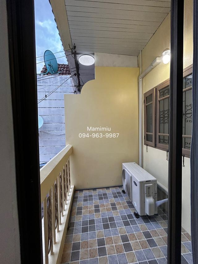 ให้เช่าบ้านลาดพร้าวใกล้รถไฟฟ้าMRTพหลโยธิน ตกแต่งใหม่สวย ทำเลดี เข้าออกซอยไม่ลึก 3นอน2น้ำ แอร์3เครื่อง มียามรักษาการณ์24ชม. 11