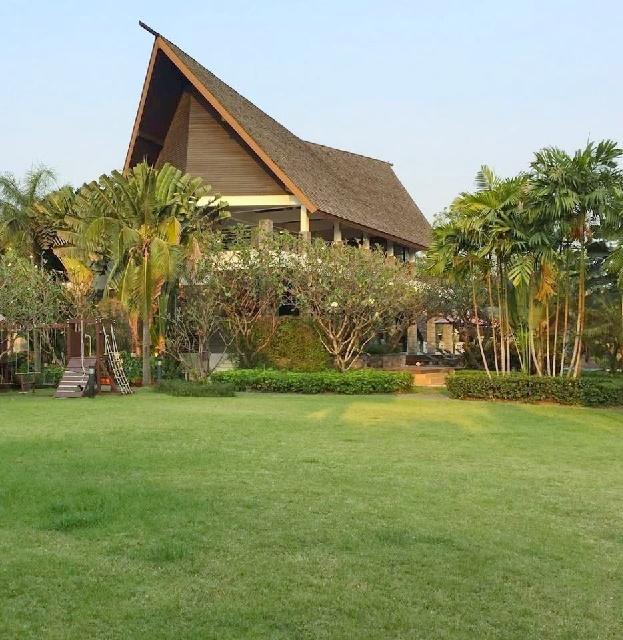 พระราม9 กรุงเทพกรีฑา APL ลาดกระบัง 2กม. ให้เช่าคฤหาสน์เดี่ยว Pool Villa 2 ชั้น 75 ตร.วา.250 ตร.ม. ม.นานาชาติแสตมฟอร์ด 7. 4