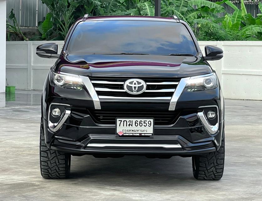 ขาย Toyota Fortuner 2.4V 4wd ปี17 2