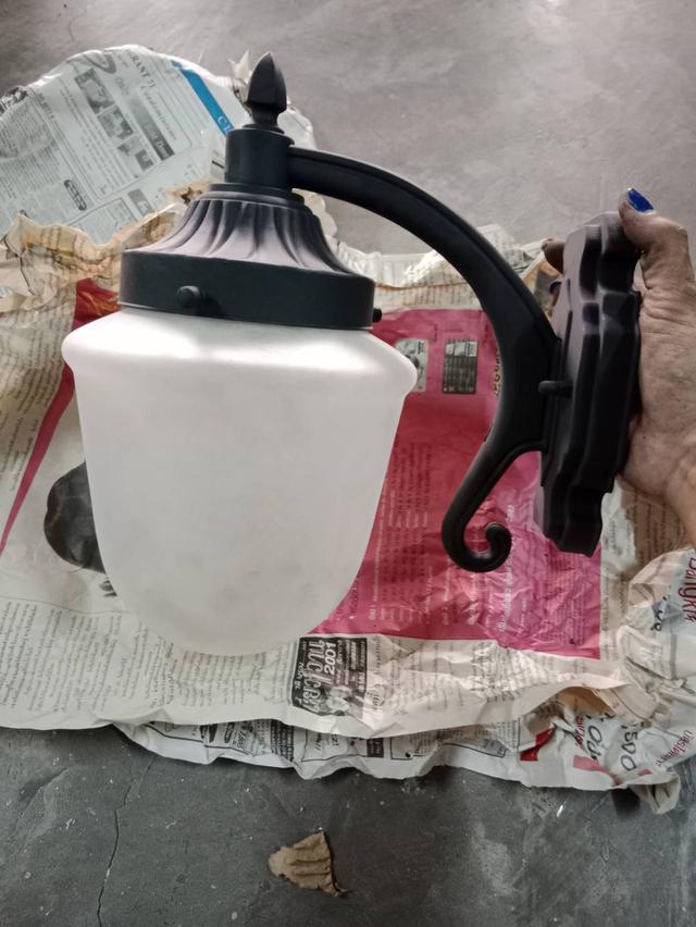 โคมไฟเก่าเก็บโละสต็อก 6