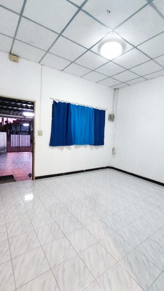 ขายทาวน์เฮาส์ ใจกลางนิคม 304 ปราจีนบุรี 2