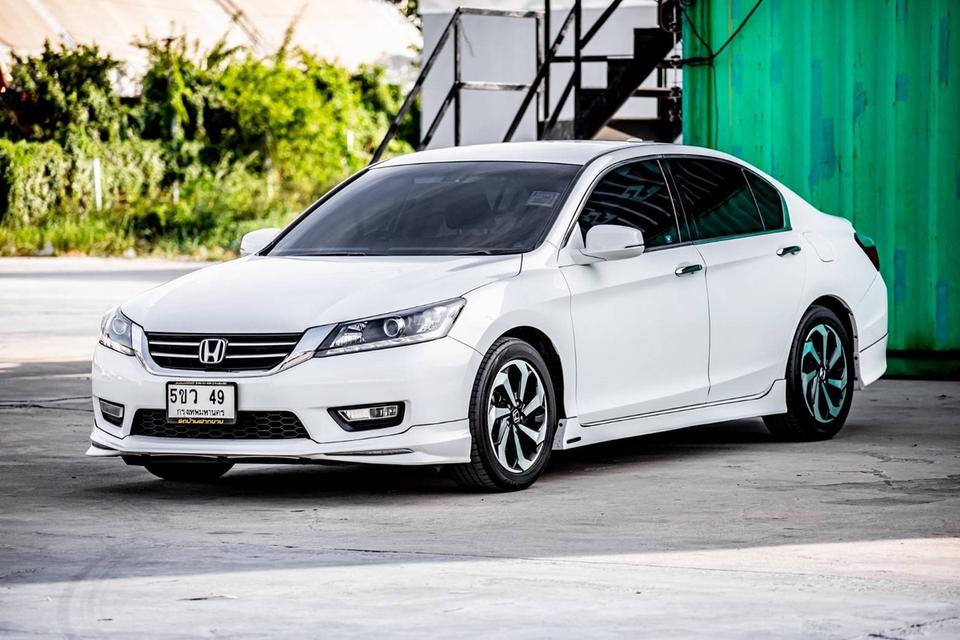 Honda Accord 2.0EL ปี 2014 สีขาว สภาพนางฟ้า ไม่เคยชน ไม่เคยแก๊ส