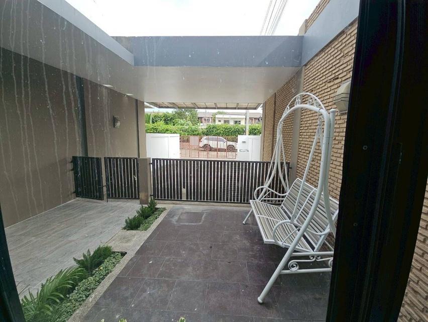 ให้เช่าทาวน์โฮม 3 ชั้น แกรนด์ ไอ-ดีไซน์ วิภาวดี เฟอร์ฯครบ พร้อมเข้าอยู่ ทำเลดีใกล้สนามบินดอนเมือง 6