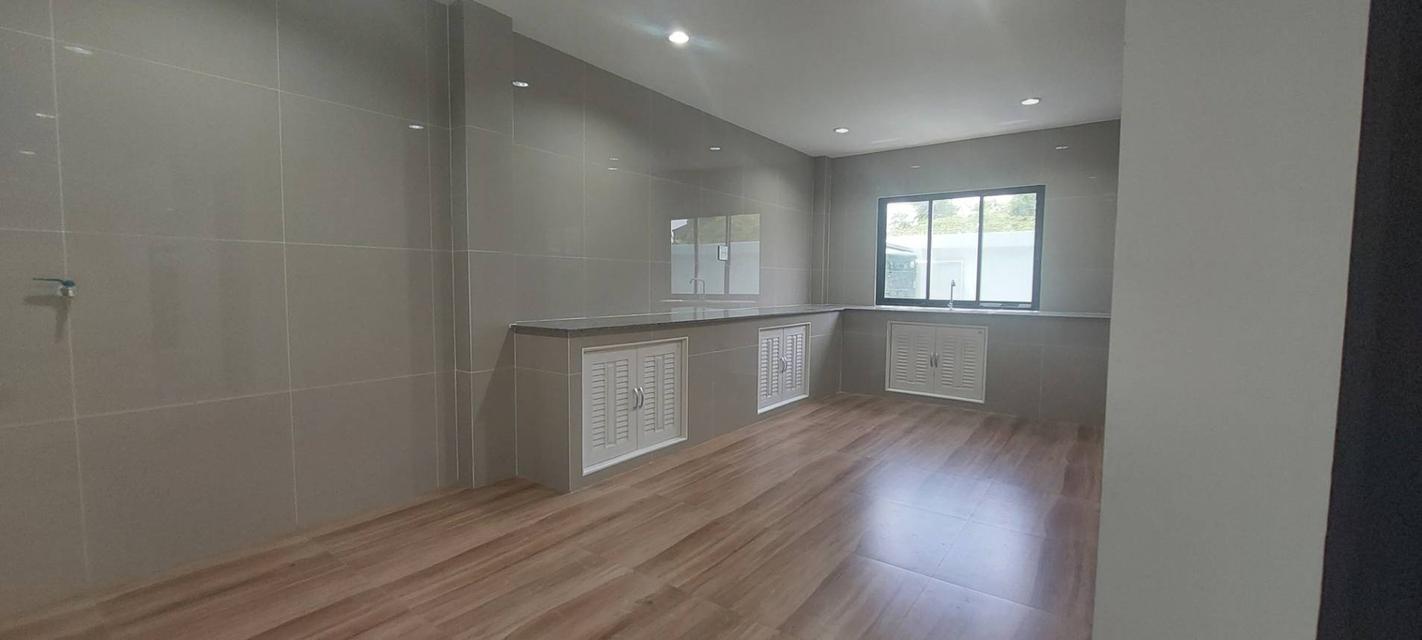 ทาวน์โฮมหลังใหญ่เกินคาด! โครงการพงษ์ศิริชัย 2-อ้อมน้อย สาย 4 เพชรเกษม 7