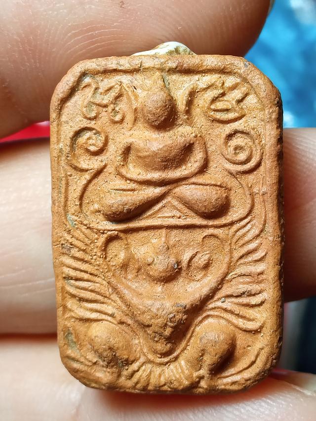 หลวงพ่อแานขี่ครุฑคะเก่า