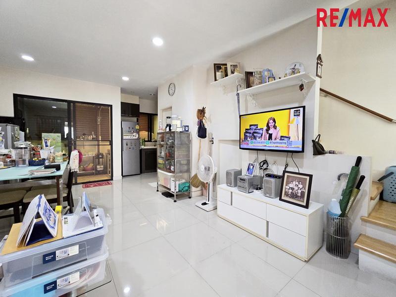ขายทาวน์โฮม 3 ชั้น บ้านกลางเมือง กัลปพฤกษ์ ใกล้เดอะมอลล์บางแค ซ.ศาลธนบุรี 29/2 กำนันแม้น