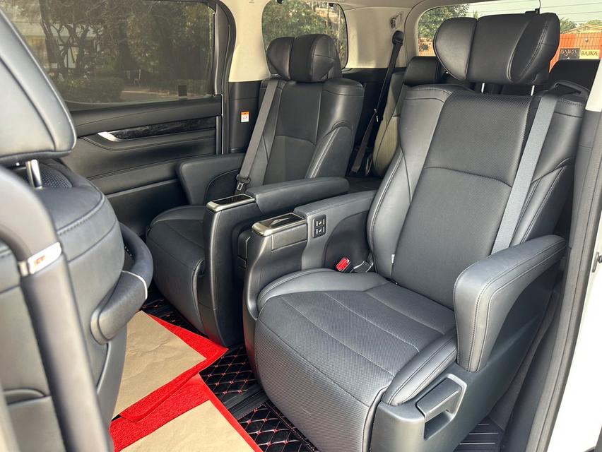 Toyota Alphard 2.5 SC Package ปี2023 11