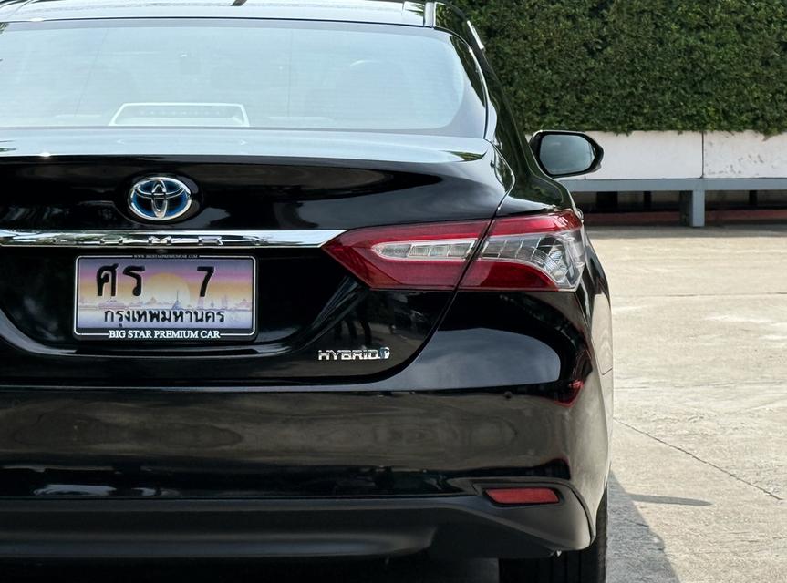 2020 TOYOTA CAMRY HV PREMIUM รถมือเดียวออกป้ายแดง รถวิ่งน้อย เข้าศูนย์ทุกระยะ ไม่เคยมีอุบัติเหตุครับ 9