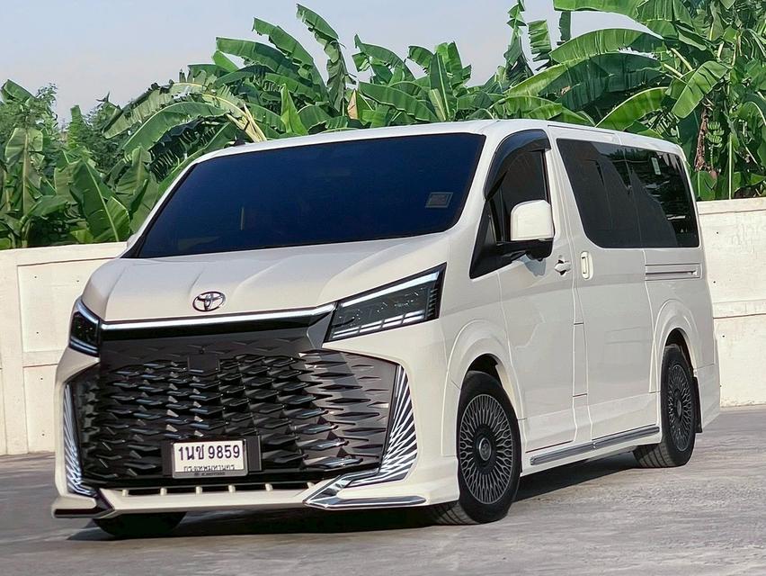 ปี 2024 TOYOTA HIACE, 2.8 GL 6AT