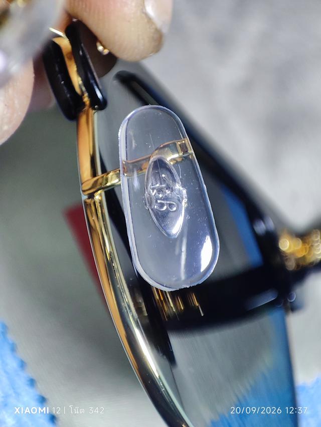 RayBan Clubmaster Classic รหัสรุ่นRB3016 รหัสสีW0316(กรอบสีดำ-ทอง/เลนส์กระจกสีเขียวG-15 ผลิตในยุคปัจจุบัน(ยุค Luxottica Italy) รูปที่ 7
