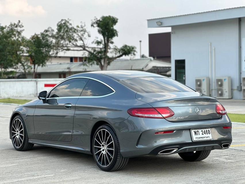 Mercedes Benz C250 Coupe AMG 7G (W205) 2016 สายจอด รถใหม่มากๆ ไมล์น้อยสุดใน 6