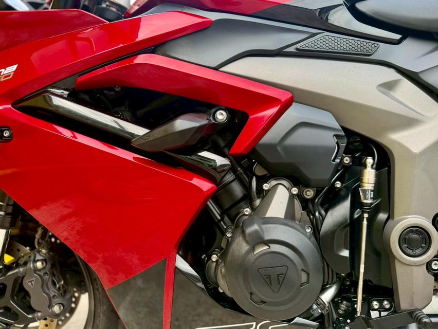 รถบิ๊กไบค์ Triumph Daytona 660 รูปที่ 17