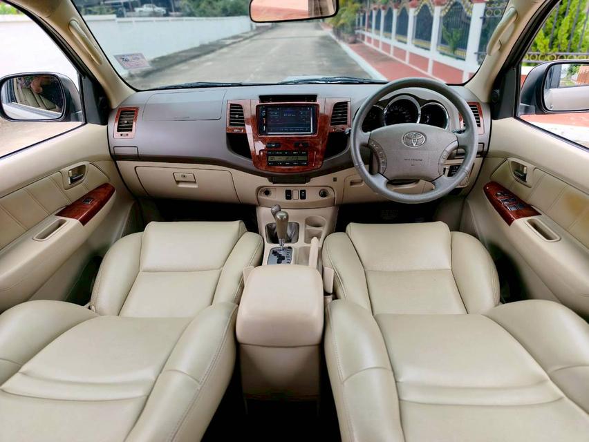 Toyota fortuner 3.0 v 4wd ปี 2006 ตัวท็อป ไมล์น้อย สภาพสวย น็อตเดิม รูปที่ 12